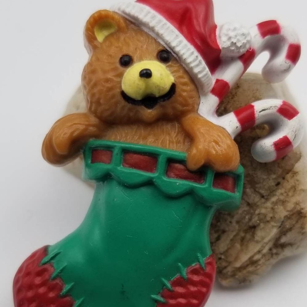 1985 vintage Teddy‎ bear in stocking on Christmas morning brooch